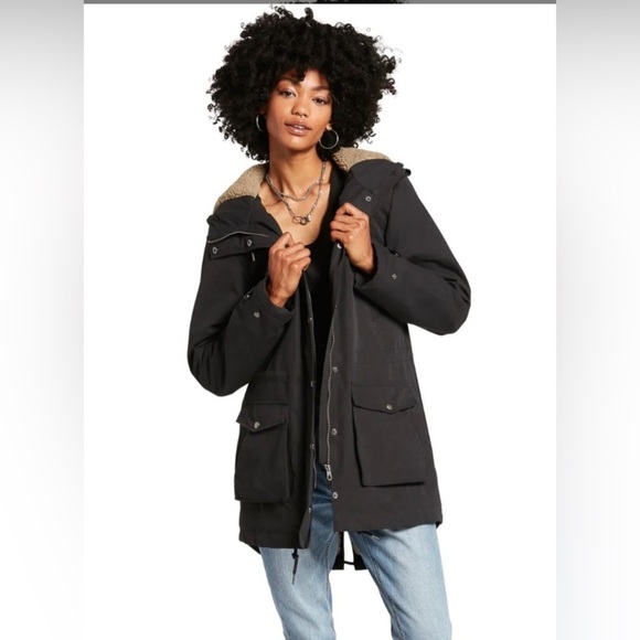 WALK ON BY 5K PARKA JACKET - BLACK - Picture 2 of 6